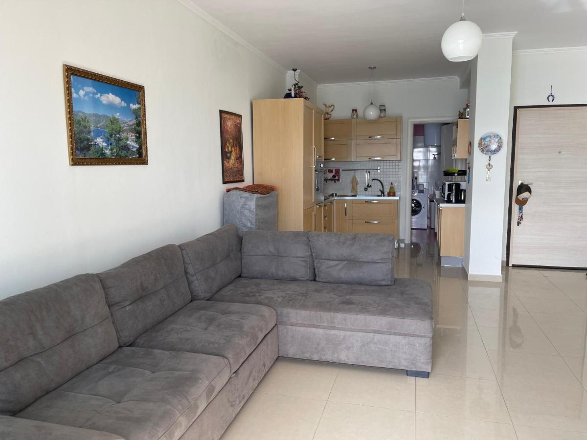 Sina Apartments Саранде Екстериор снимка
