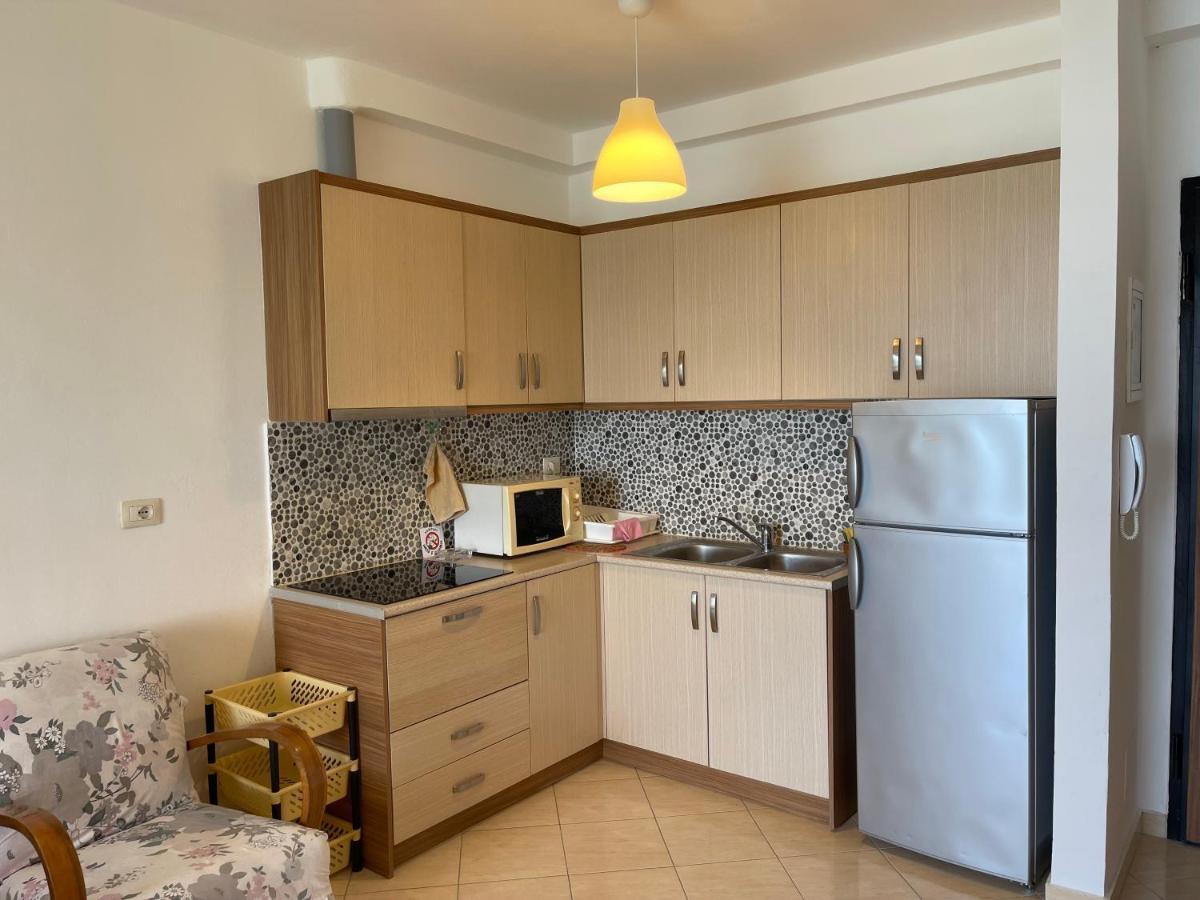 Sina Apartments Саранде Екстериор снимка